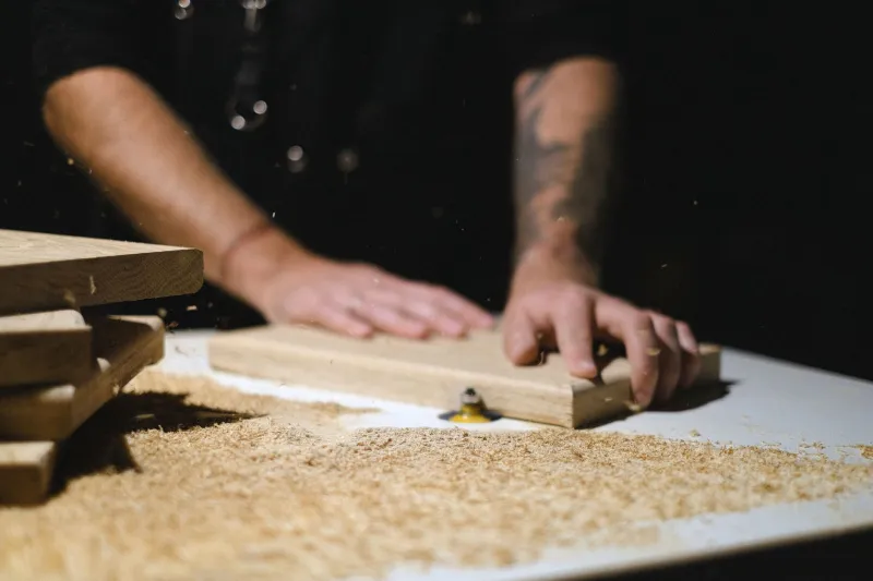 What the Material Knows: The Unspoken Dialogue at the Heart of True Craftsmanship